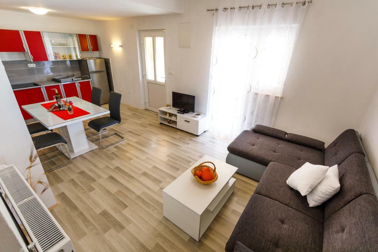 Apartman Dobrila Vrh  Exterior photo