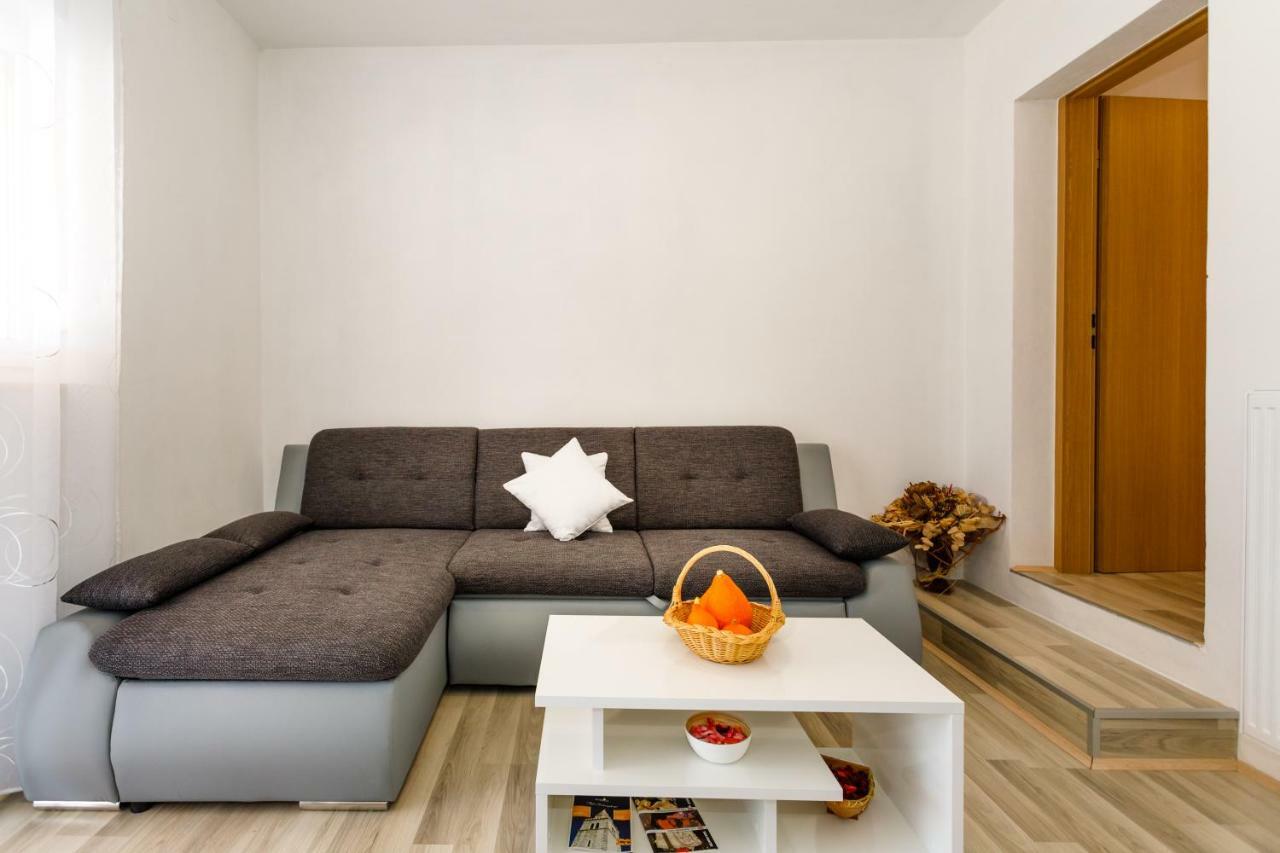 Apartman Dobrila Vrh  Exterior photo